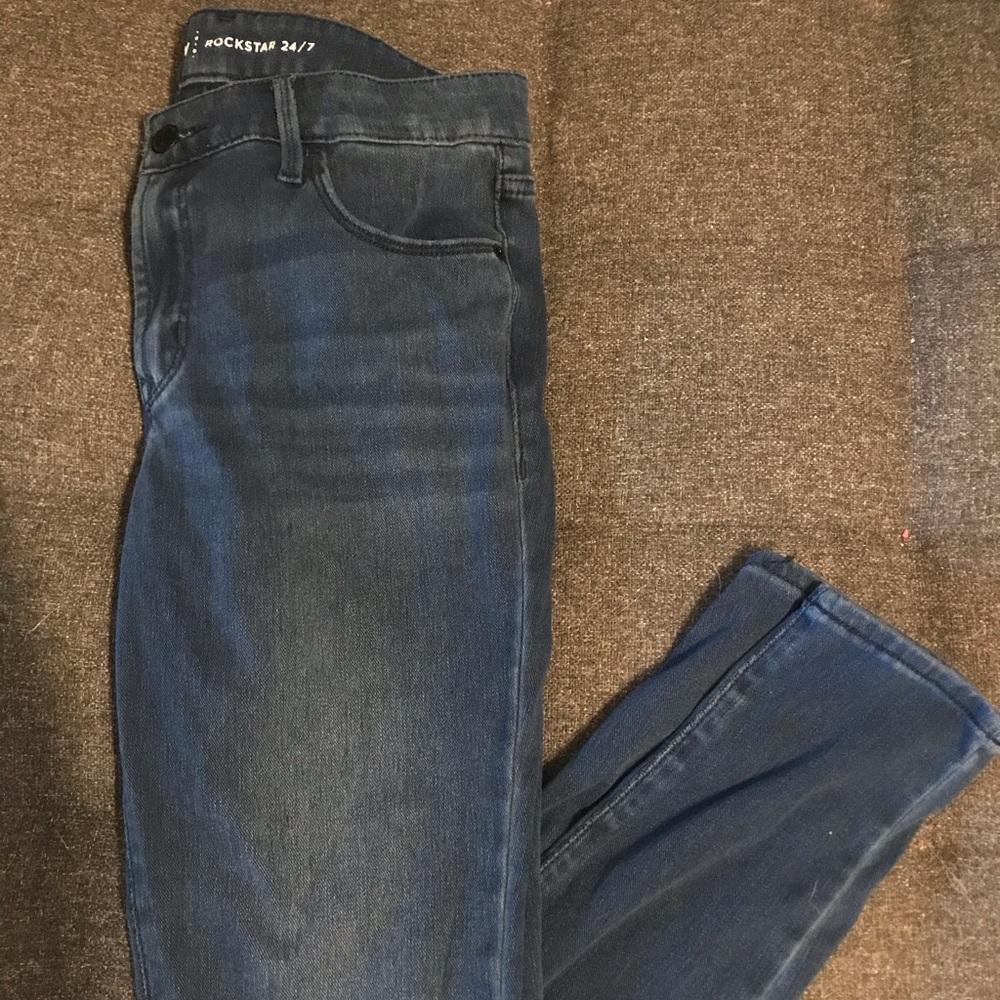 Rockstar 24/7 SUPER SOFT Skinny Jeans